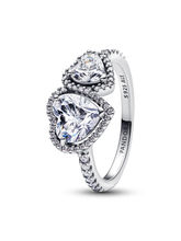 Sparkling Halo Hearts Ring